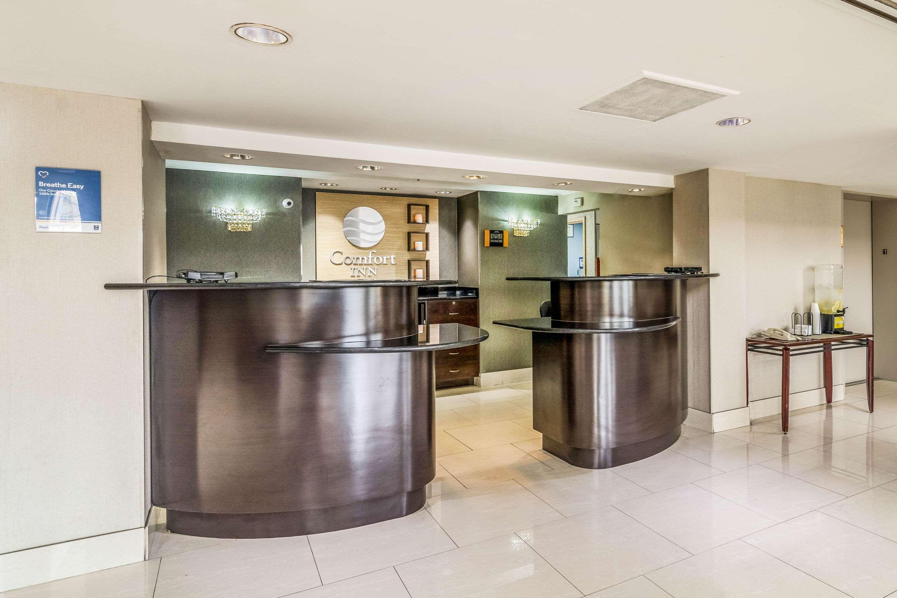 Comfort Inn Convention Center-Chicago O'Hare Airport Де Плейнс Екстериор снимка