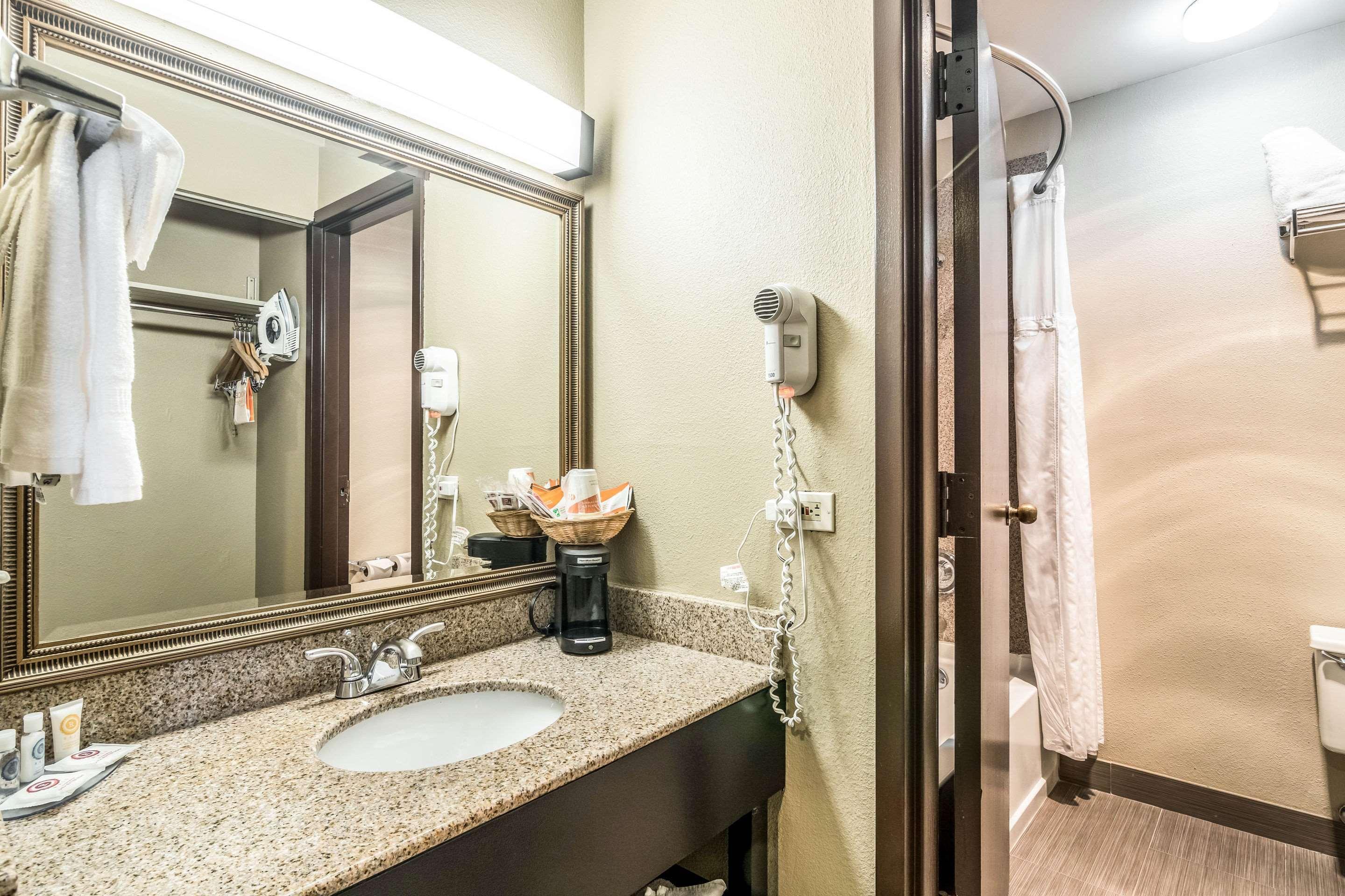 Comfort Inn Convention Center-Chicago O'Hare Airport Де Плейнс Екстериор снимка