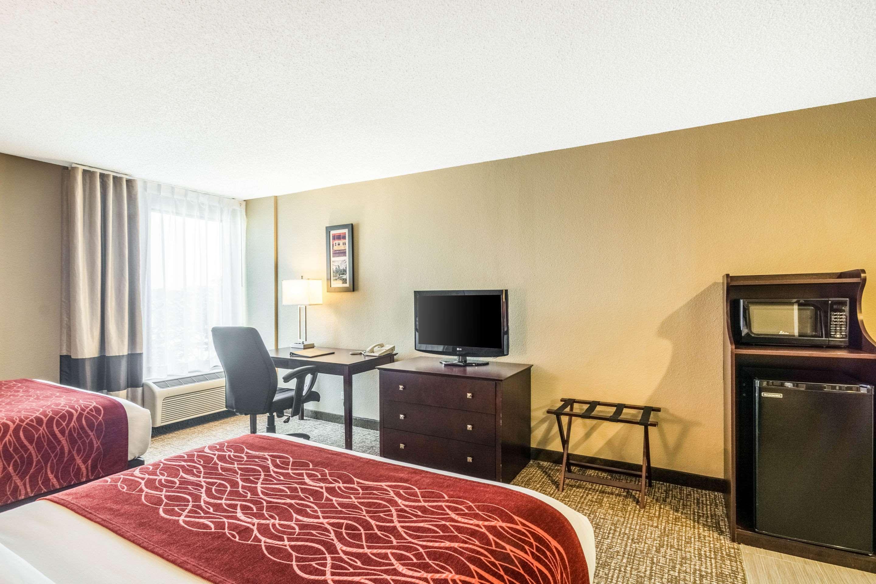 Comfort Inn Convention Center-Chicago O'Hare Airport Де Плейнс Екстериор снимка