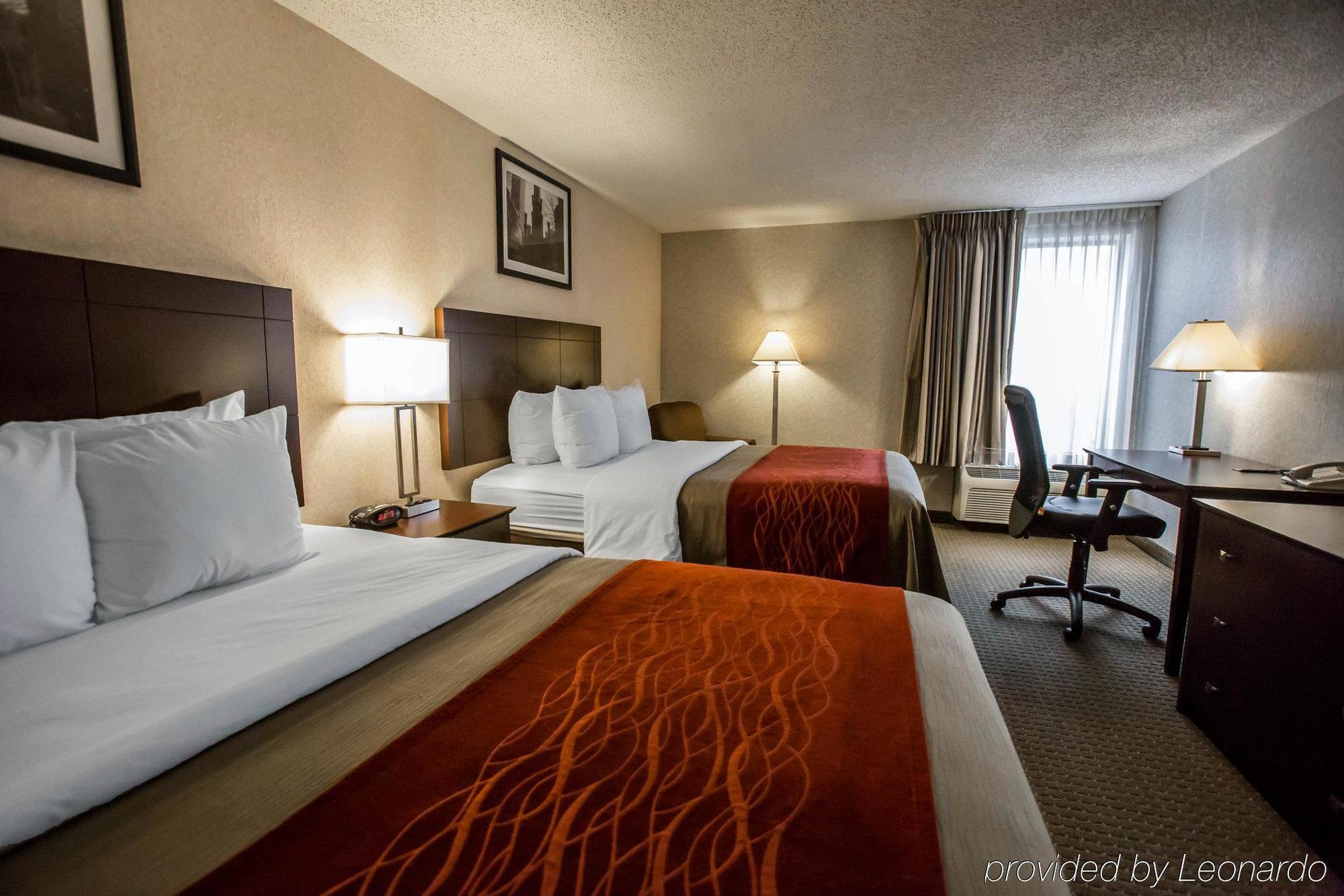 Comfort Inn Convention Center-Chicago O'Hare Airport Де Плейнс Екстериор снимка