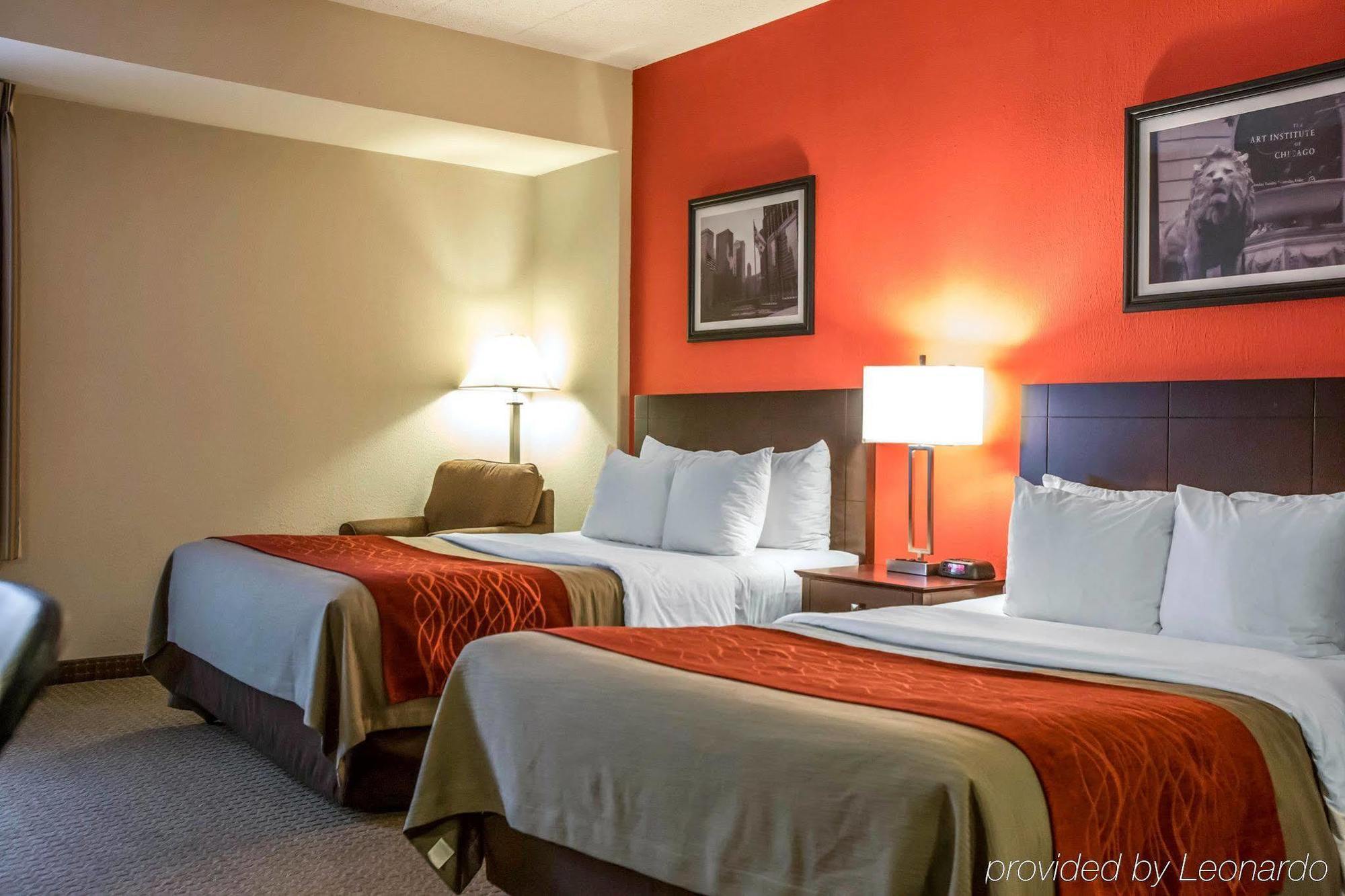 Comfort Inn Convention Center-Chicago O'Hare Airport Де Плейнс Екстериор снимка
